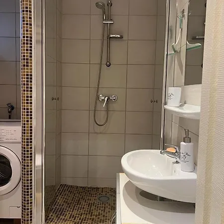 Small Pearl -tiny House Daire Taunusstein